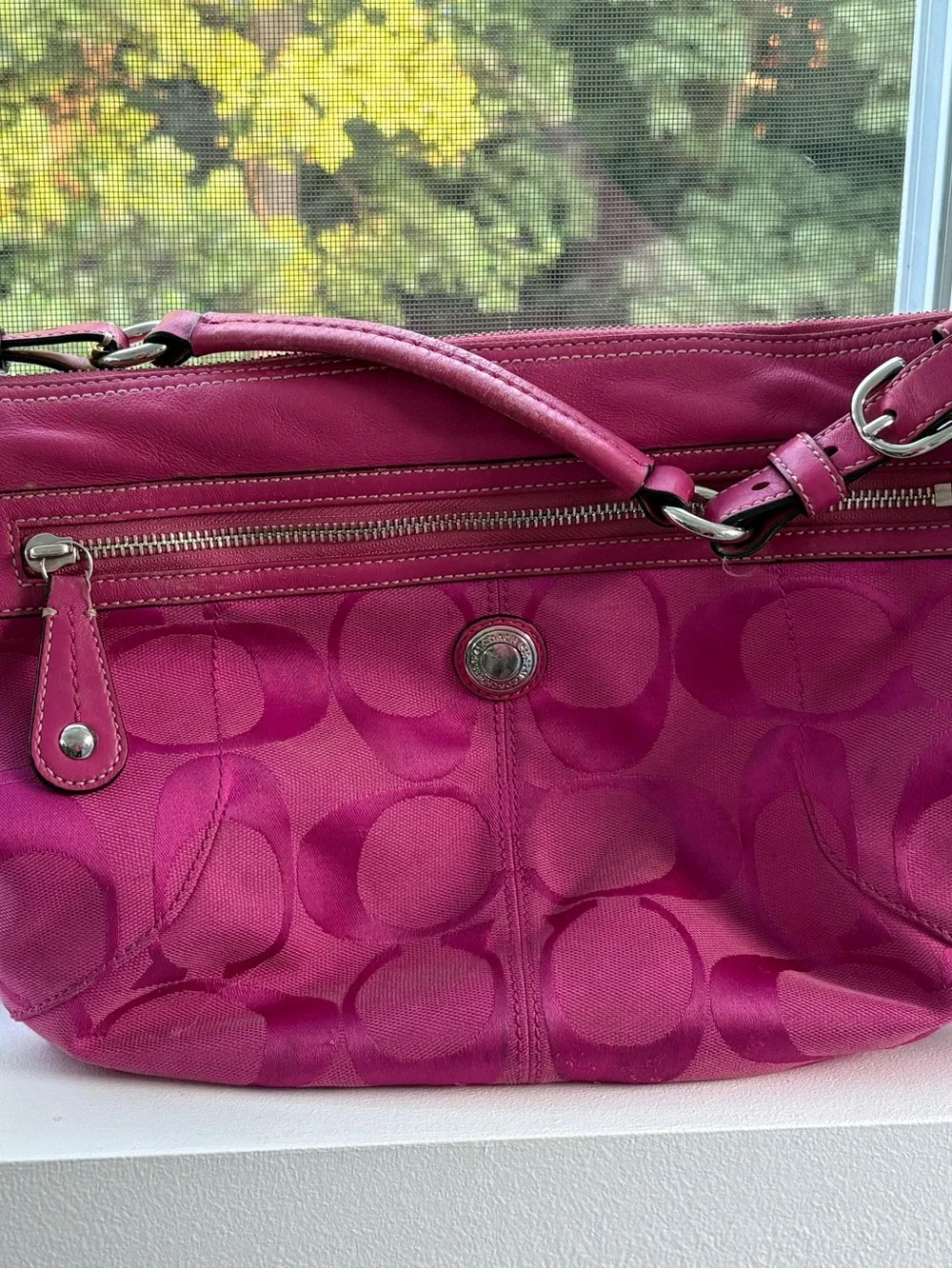 Coach authentic laura